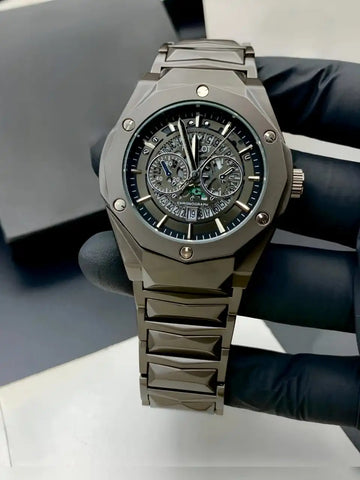 Men’s Luxury Hublot-Inspired Watch in Pakistan – Diamond Cut Case with Date Function & Black Textured Chain